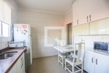 Casa à venda com 260m², 3 quartos e 2 vagasCozinha