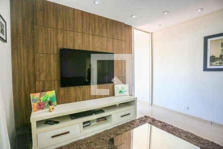 Casa à venda com 260m², 3 quartos e 2 vagasSala de TV