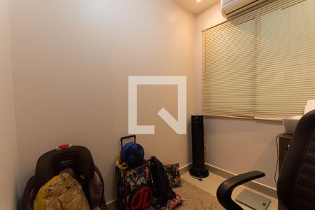 Escritório de casa de condomínio para alugar com 2 quartos, 90m² em Setor Centro Oeste, Goiânia