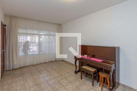 Sala de casa para alugar com 3 quartos, 200m² em Jardim Aeroporto, São Paulo