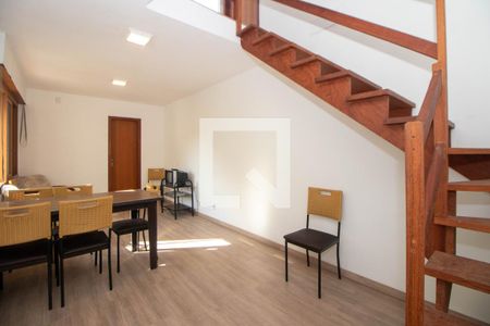 Apartamento para alugar com 2 quartos, 84m² em Passo da Areia, Porto Alegre