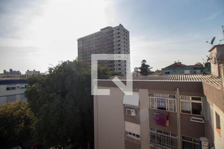 Vista do Quarto 2 de apartamento para alugar com 2 quartos, 84m² em Passo da Areia, Porto Alegre