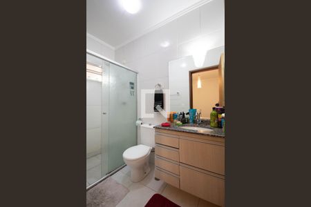 Casa de condomínio à venda com 109m², 3 quartos e 2 vagasBanheiro Corredor