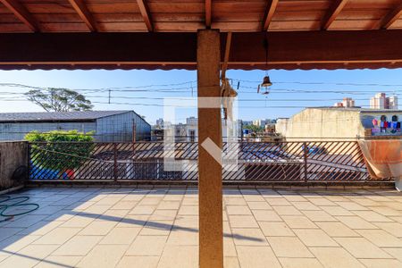 Casa à venda com 153m², 3 quartos e 4 vagasVaranda