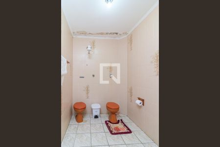 Casa à venda com 153m², 3 quartos e 4 vagasBanheiro 2