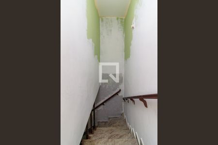 Casa à venda com 153m², 3 quartos e 4 vagasEscada