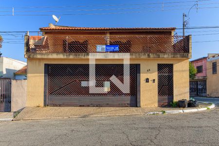 Casa à venda com 153m², 3 quartos e 4 vagasFachada