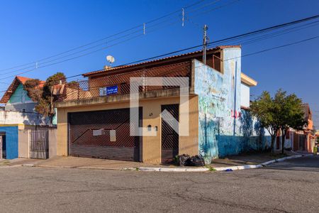 Casa à venda com 153m², 3 quartos e 4 vagasFachada