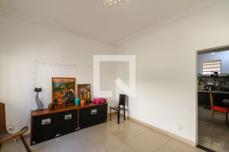 Casa à venda com 250m², 4 quartos e 1 vaga Casa à venda com 250m², 4 quartos e 1 vagaSala de TV / Cozinha