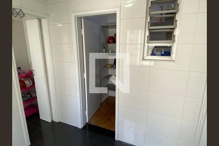 Apartamento à venda com 76m², 2 quartos e 1 vagaÁrea de Serviço