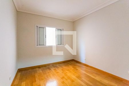 Casa à venda com 250m², 3 quartos e 5 vagas Casa à venda com 250m², 3 quartos e 5 vagasQuarto 1