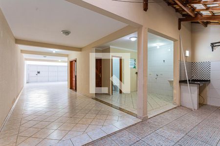 Casa à venda com 250m², 3 quartos e 5 vagas Casa à venda com 250m², 3 quartos e 5 vagasÁrea de Serviço e Espaço Churrasco