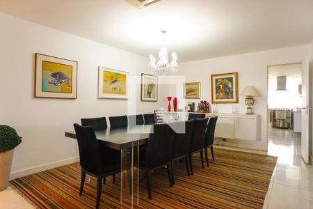 Apartamento à venda com 333m², 4 quartos e 3 vagasSala