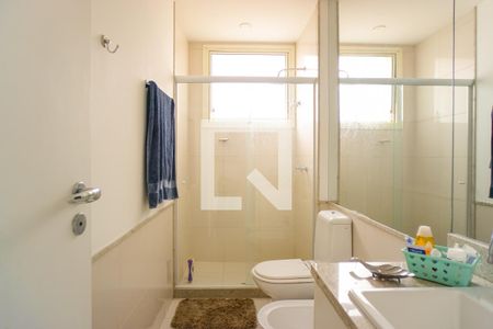 Apartamento à venda com 333m², 4 quartos e 3 vagasBanheiro da Suíte 4