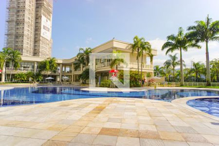 Apartamento à venda com 333m², 4 quartos e 3 vagasÁrea comum - Piscina