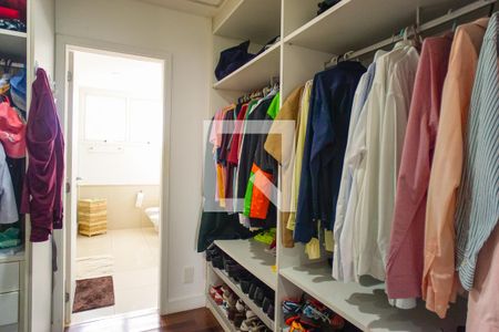 Apartamento à venda com 333m², 4 quartos e 3 vagasCloset da Suíte 1