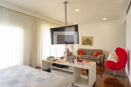 Apartamento à venda com 333m², 4 quartos e 3 vagasSuíte 1