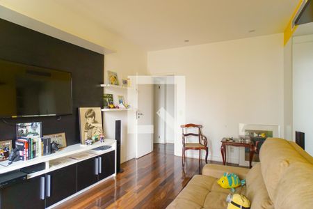 Apartamento à venda com 333m², 4 quartos e 3 vagasSuíte 2