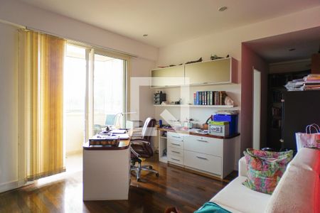 Apartamento à venda com 333m², 4 quartos e 3 vagasSuíte 3