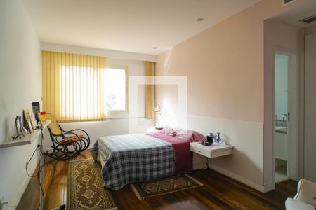 Apartamento à venda com 333m², 4 quartos e 3 vagasSuíte 4