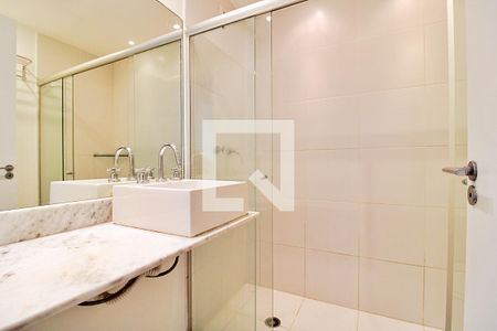 Apartamento para alugar com 72m², 2 quartos e 2 vagas Apartamento para alugar com 72m², 2 quartos e 2 vagasBanheiro da Suíte 1