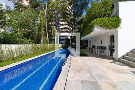 Apartamento para alugar com 72m², 2 quartos e 2 vagas Apartamento para alugar com 72m², 2 quartos e 2 vagasÁrea comum - Piscina