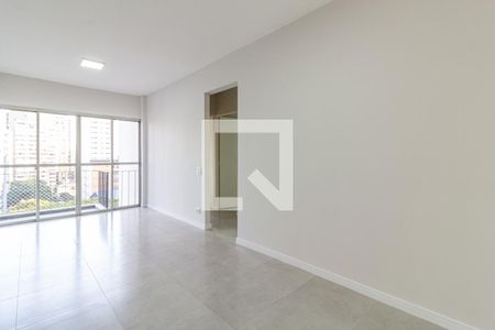 Sala de apartamento para alugar com 2 quartos, 70m² em Itaim Bibi, São Paulo