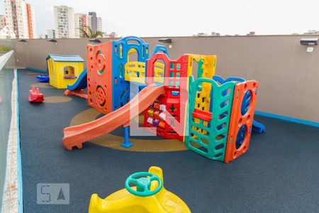 Apartamento para alugar com 200m², 3 quartos e 2 vagas Apartamento para alugar com 200m², 3 quartos e 2 vagasPlayground