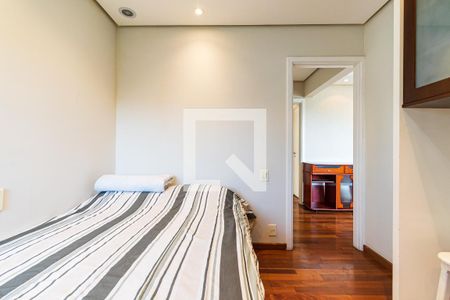 Apartamento à venda com 110m², 4 quartos e 2 vagasQuarto 4