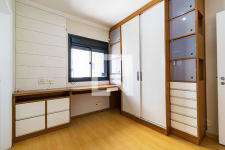 Apartamento à venda com 110m², 4 quartos e 2 vagasQuarto 3