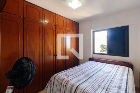 Apartamento à venda com 74m², 3 quartos e 1 vagaQuarto 2