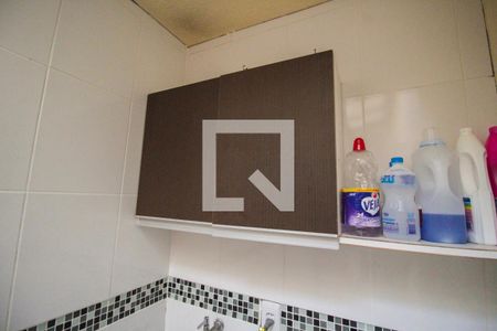 Casa de condomínio à venda com 70m², 2 quartos e 1 vagaÁrea de Serviço