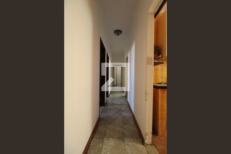 Corredor de apartamento à venda com 3 quartos, 108m² em Centro, Campinas