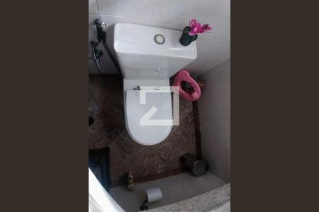 Casa à venda com 278m², 3 quartos e 4 vagas Casa à venda com 278m², 3 quartos e 4 vagasBanheiro