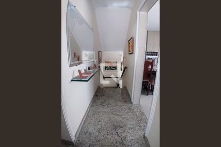 Casa à venda com 278m², 3 quartos e 4 vagas Casa à venda com 278m², 3 quartos e 4 vagasCorredor