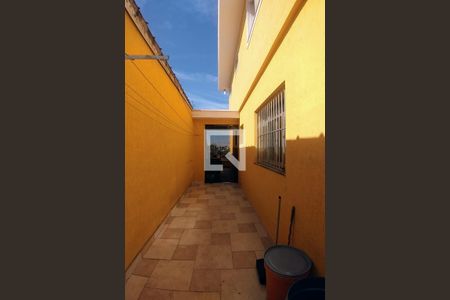 Casa à venda com 278m², 3 quartos e 4 vagas Casa à venda com 278m², 3 quartos e 4 vagasÁrea comum