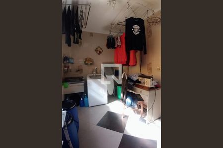 Casa à venda com 278m², 3 quartos e 4 vagas Casa à venda com 278m², 3 quartos e 4 vagasÁrea de Serviço