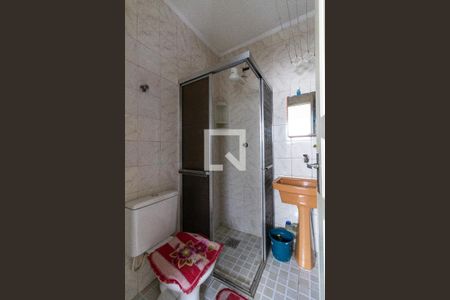 Banheiro de kitnet/studio para alugar com 1 quarto, 31m² em Boqueirão, Praia Grande