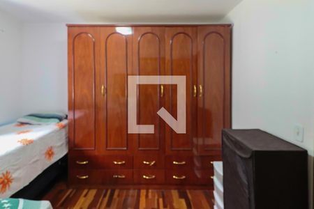 Suite 1 de casa à venda com 3 quartos, 195m² em Jardim das Vertentes, São Paulo