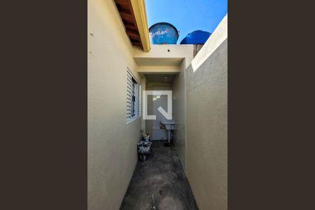 Casa à venda com 70m², 2 quartos e sem vagaÁrea de Serviço/Quintal