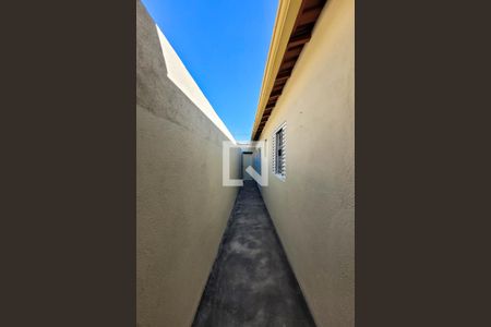 Casa à venda com 70m², 2 quartos e sem vagaÁrea de Serviço/Quintal