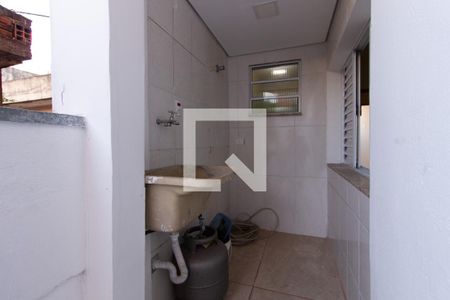 Casa para alugar com 350m², 4 quartos e 6 vagas Casa para alugar com 350m², 4 quartos e 6 vagasLavanderia