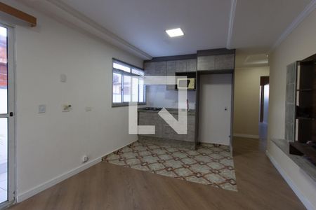 Sala/Cozinha de casa à venda com 4 quartos, 350m² em Vila Carmosina, São Paulo