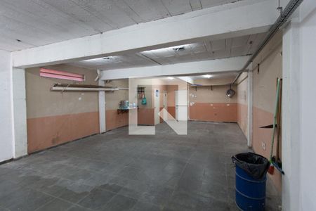 Casa para alugar com 350m², 4 quartos e 6 vagas Casa para alugar com 350m², 4 quartos e 6 vagasSalão do Têrreo