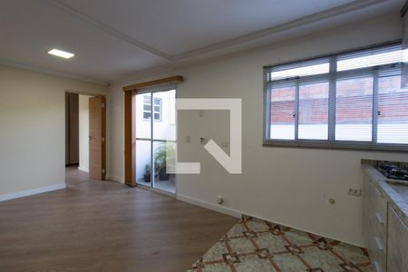 Sala/Cozinha de casa para alugar com 4 quartos, 350m² em Vila Carmosina, São Paulo