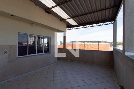 Casa para alugar com 350m², 4 quartos e 6 vagas Casa para alugar com 350m², 4 quartos e 6 vagasÁrea Exterma do Salão de Festa