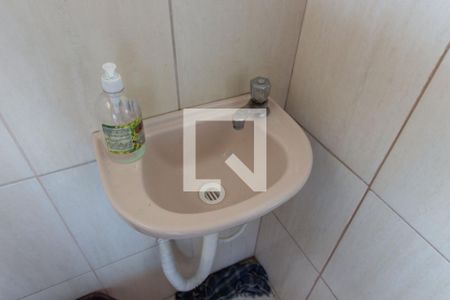 Casa para alugar com 350m², 4 quartos e 6 vagas Casa para alugar com 350m², 4 quartos e 6 vagasLavabo do Salão de Festa