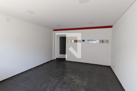 Casa para alugar com 350m², 4 quartos e 6 vagas Casa para alugar com 350m², 4 quartos e 6 vagasGaragem