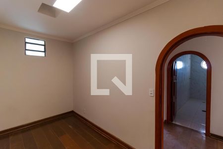 Casa à venda com 1000m², 13 quartos e 4 vagasEscritório