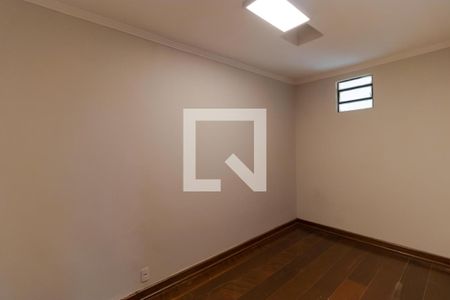 Casa à venda com 1000m², 13 quartos e 4 vagasEscritório